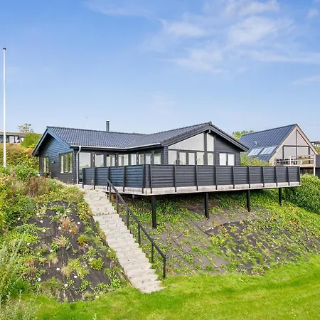 Beautiful With Panoramic Views, Holiday home