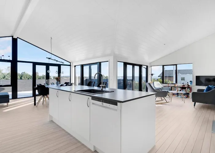 Beautiful With Panoramic Views Enjoy Stunning Nature
